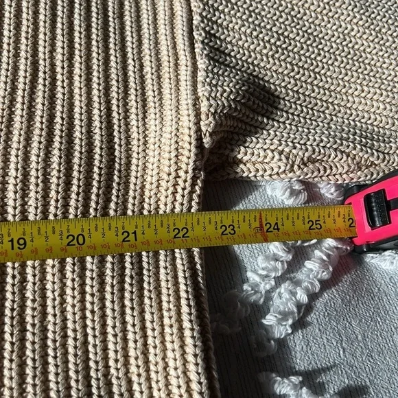 AERIE | 100% Cotton Chunky Knit V-Neck Sweater in Tan | Large - Picture 8 of 9